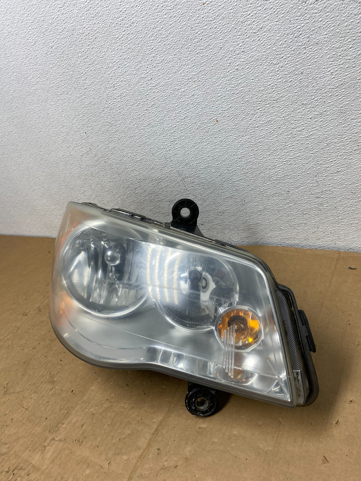 2011 to 2016 Chrysler Town and Country Right Passenger Headlight AC8636 DW1