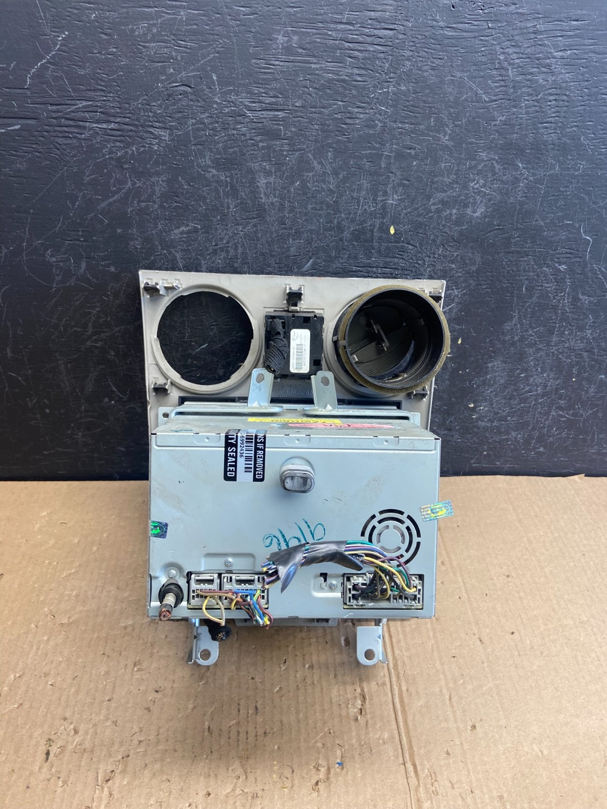 2006 to 2008 Lincoln Zephyr Mkz Radio Air Vent Clock Bezel Trim ae4064 DG6