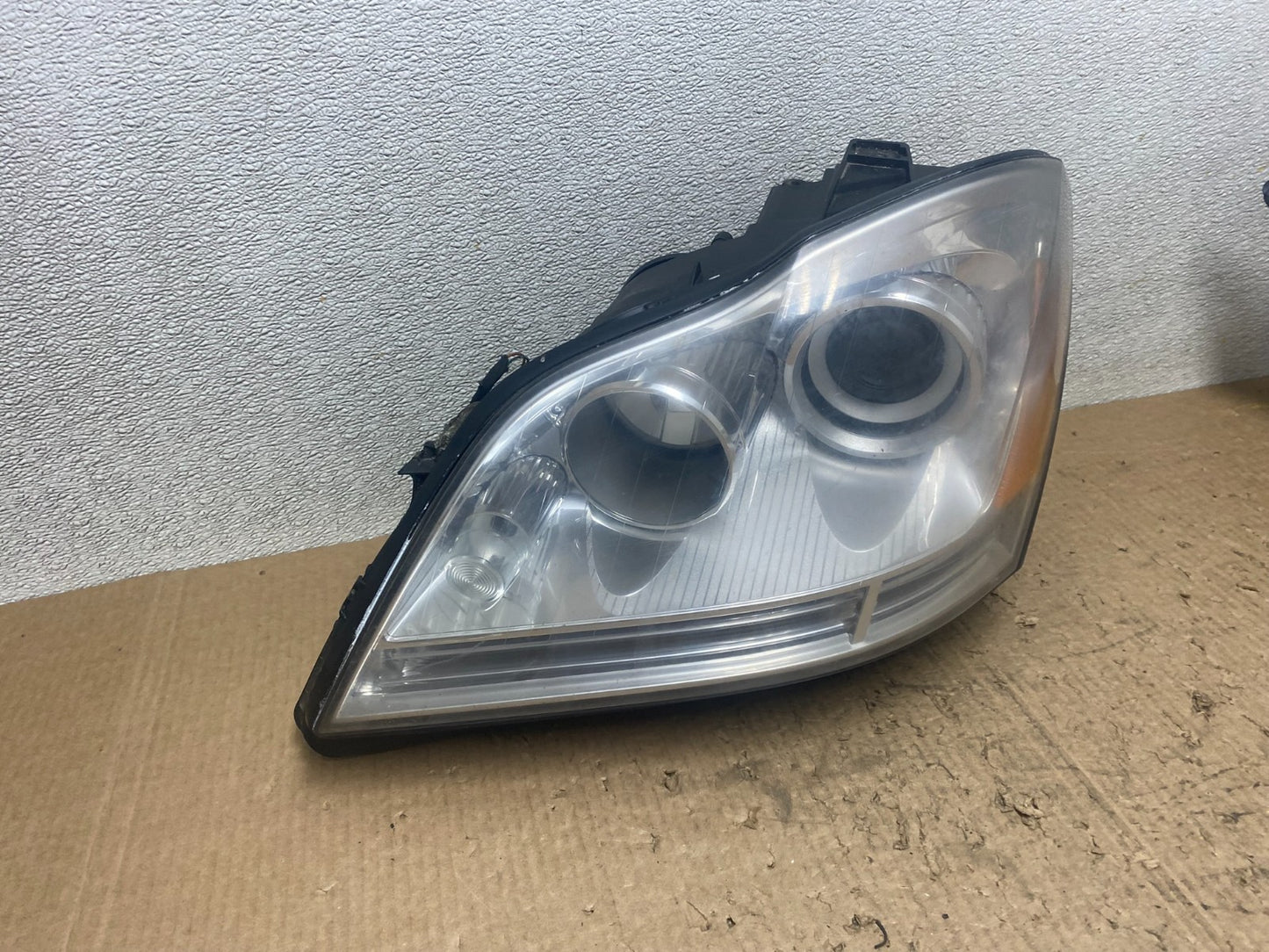 2007 to 2009 Mercedes GL-Class GL450 Headlight Left Driver LH OEM W7614 DW2