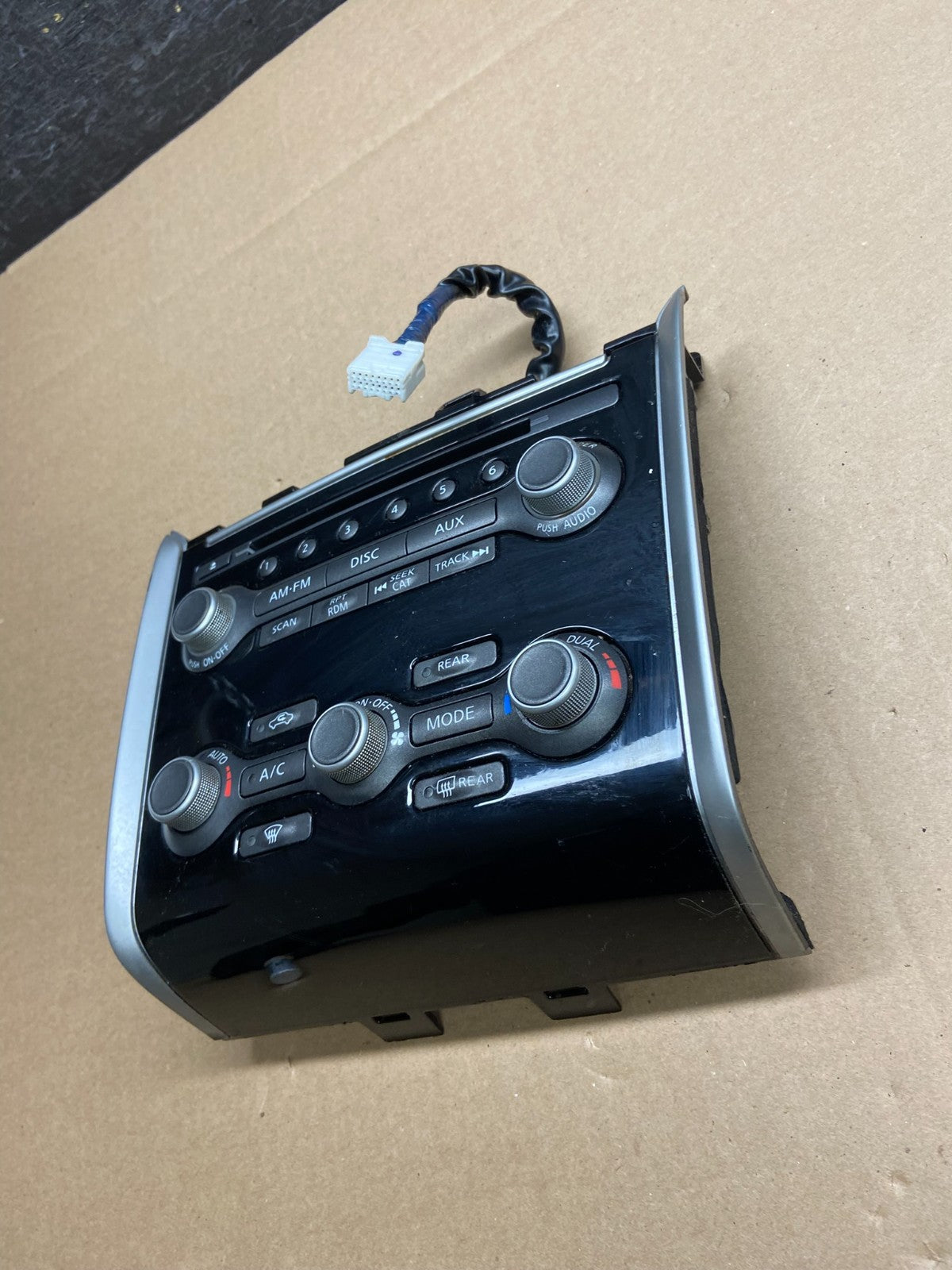 2013 to 2016 Nissan Pathfinder Radio Temperature Climate Control AI6210 DG1