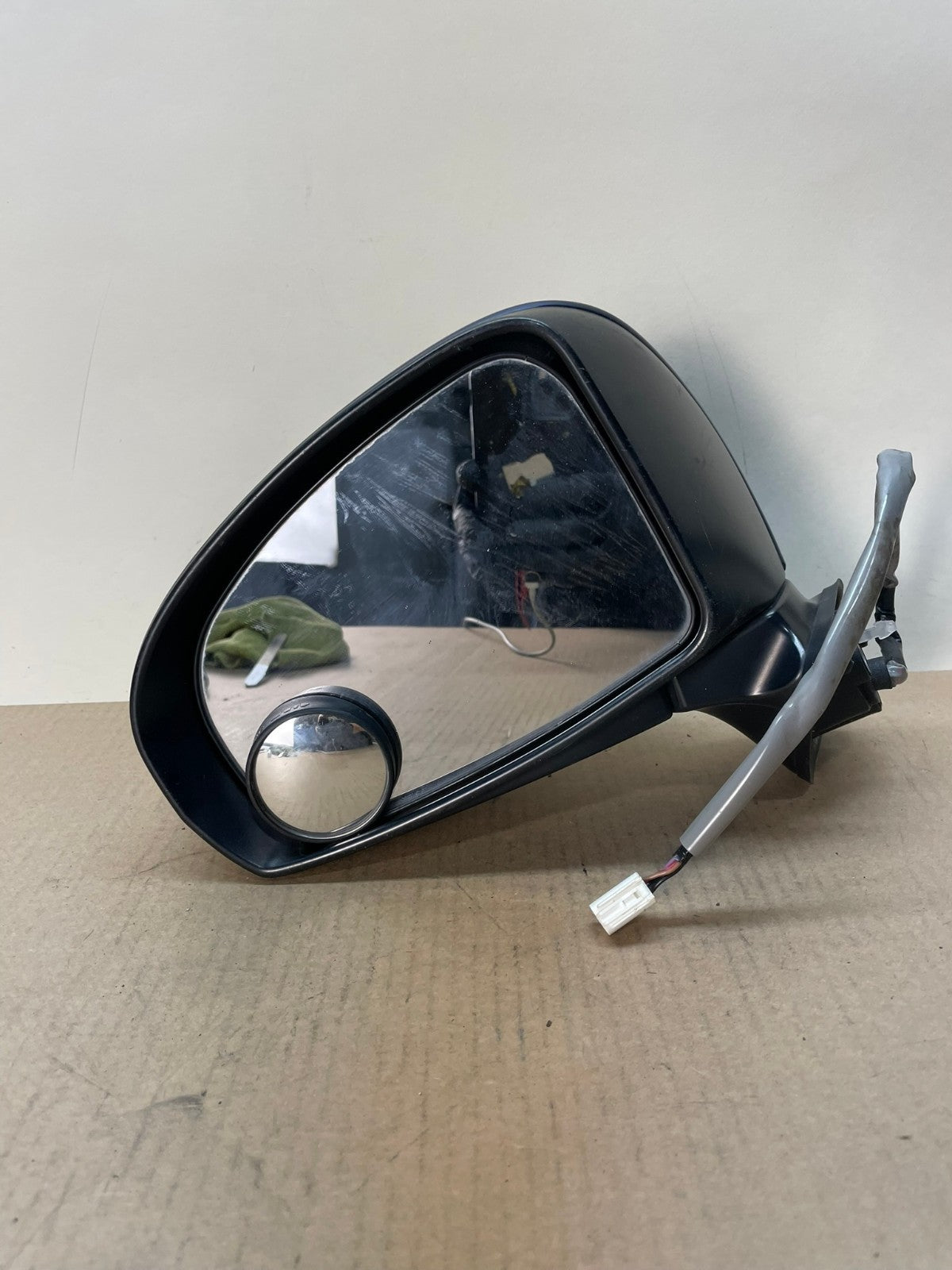 2010 to 2015 Toyota Prius Left Driver LH Side View Door Mirror AI4108 LK7