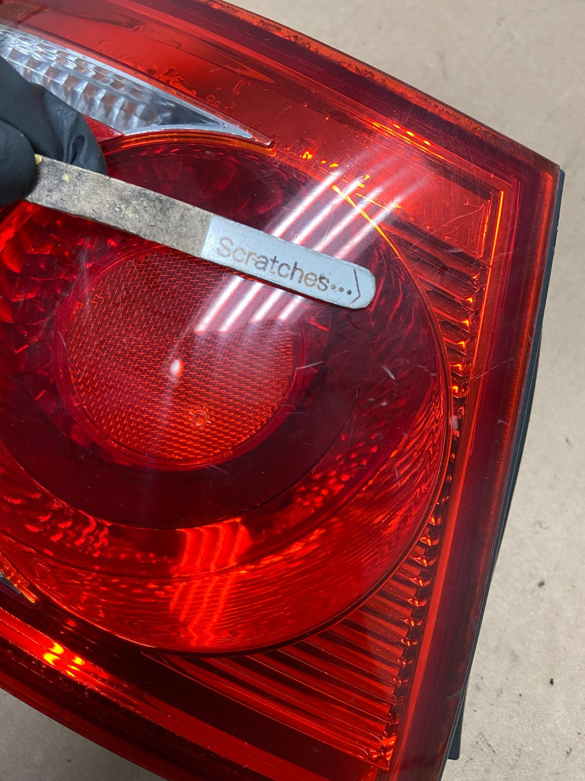 2004 to 2006 Hyundai Elantra Hatchback Left Driver Side Tail Light AG4554 LK3