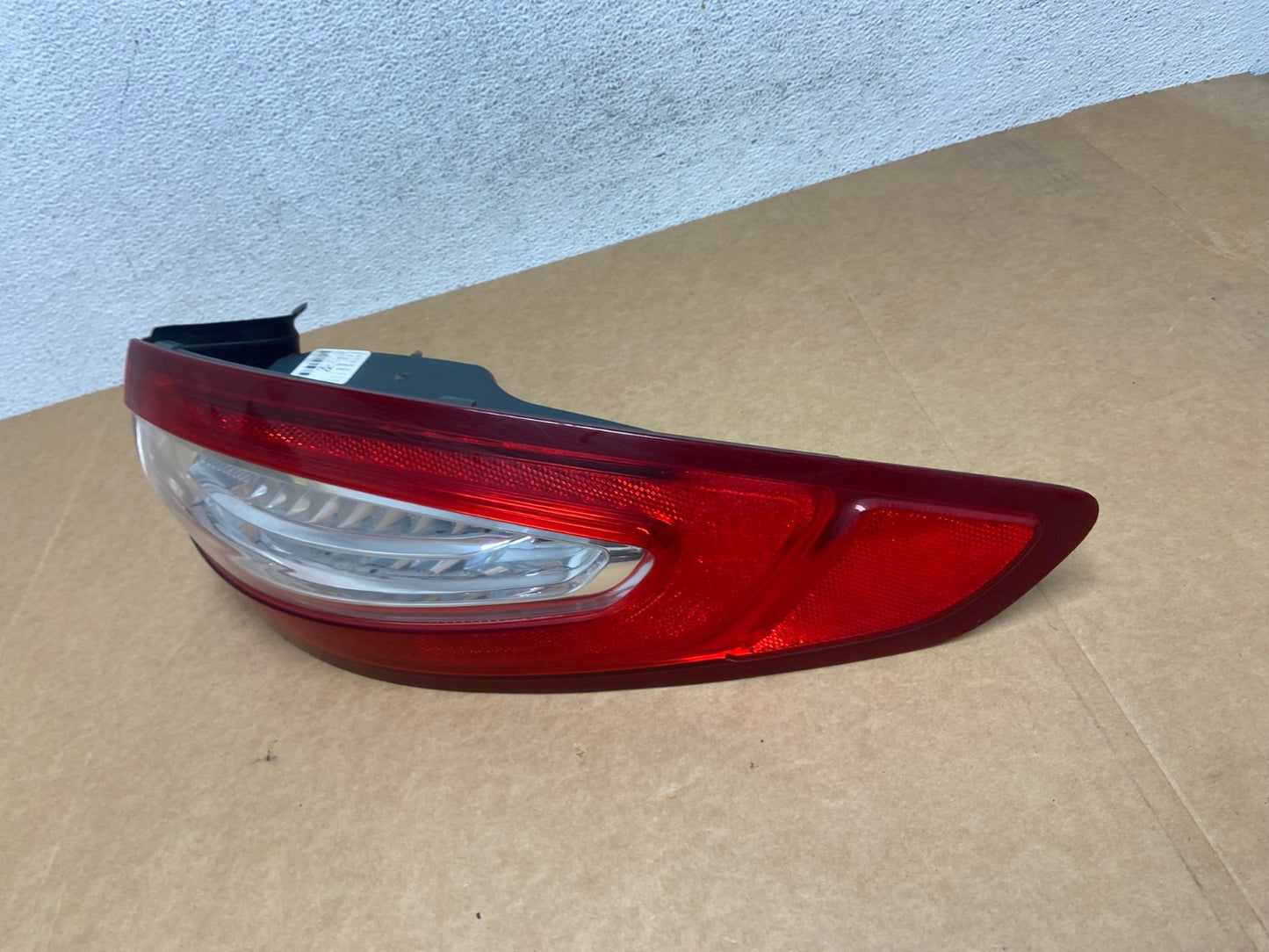 2013 to 2016 Ford Fusion Right Passenger RH Side Tail Light AE2889 LK1