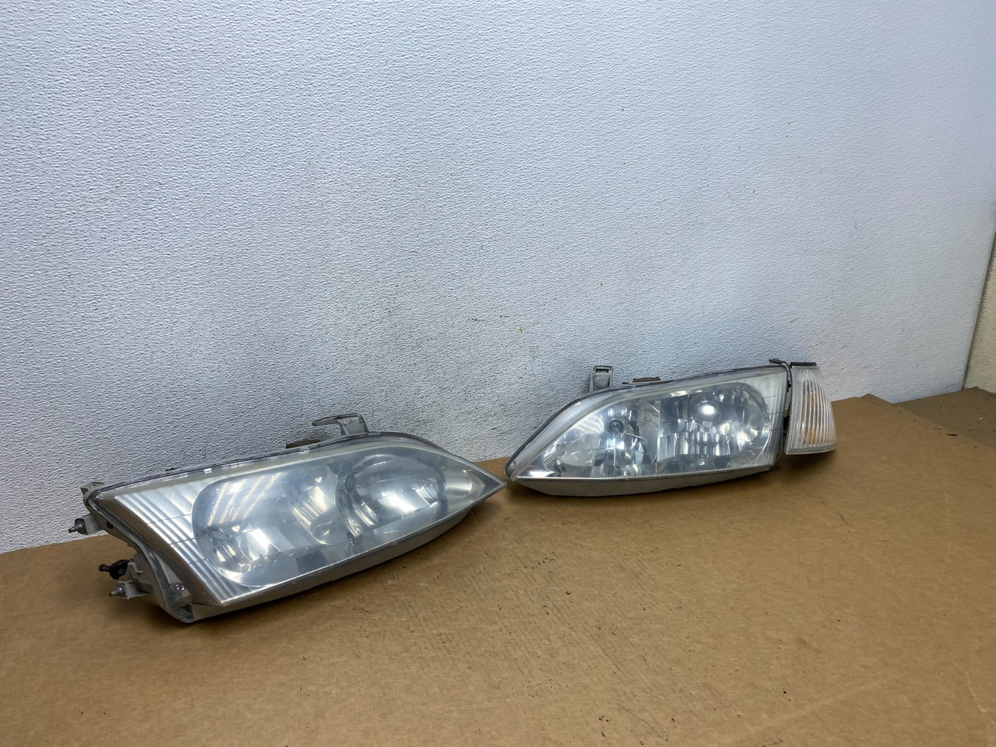 1997-2001 Lexus Es300 Left+Right Headlights Halogen AD4584 DW2