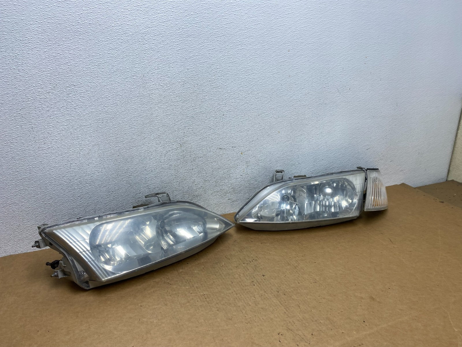1997-2001 Lexus Es300 Left+Right Headlights Halogen AD4584 DW2