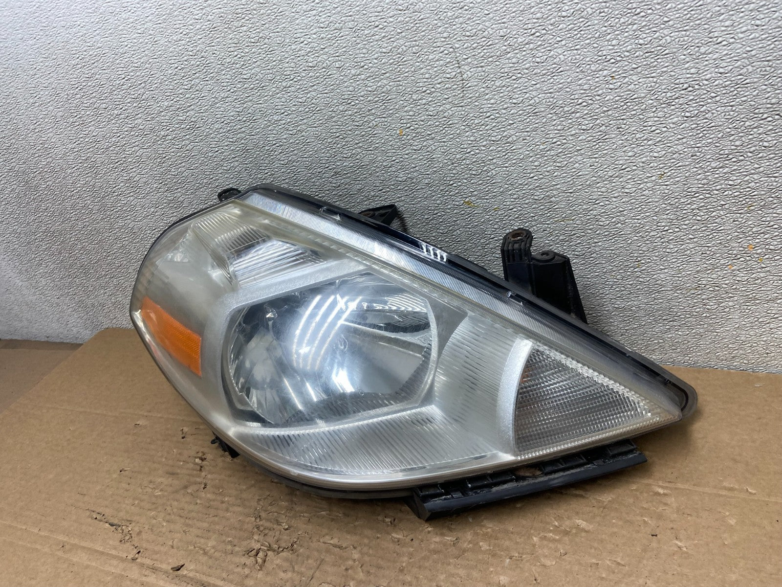 2008 to 2012 Nissan Versa Headlight Right Passenger Rh Side AB4882 DW1
