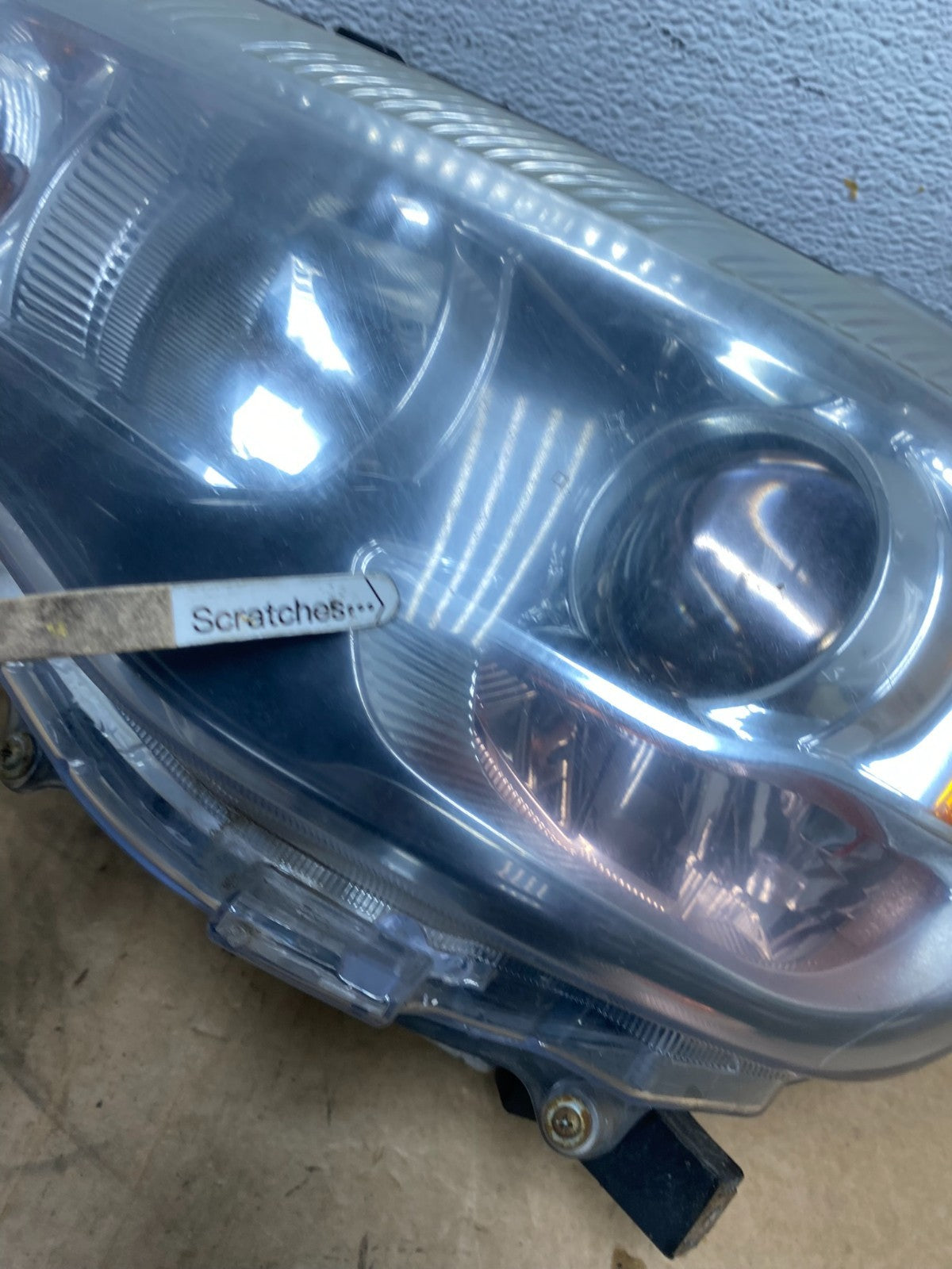 2011 - 2019 Mitsubishi Outlander Sport Left Driver Xenon Headlight AD6186 DW3