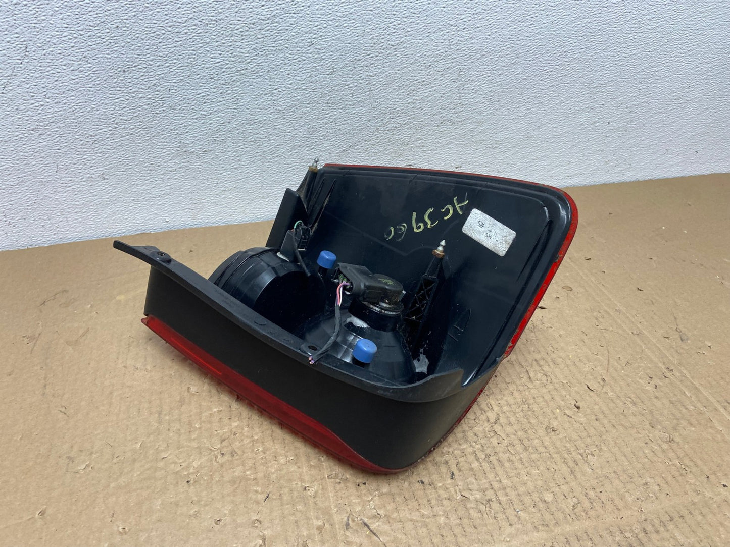 2008 2011 Mazda Tribute Right Passenger Rh Side Tail Light AC3960 LK5