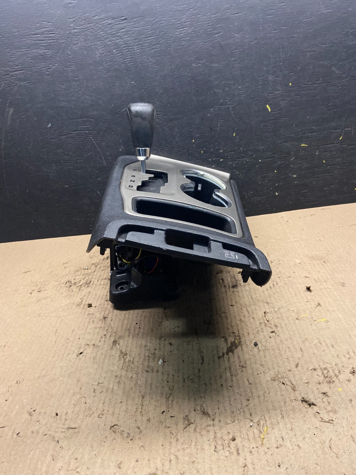 2011-2013 Jeep Grand Cherokee Center Console Shifter Cup Holder Bezel Q7199 DG1
