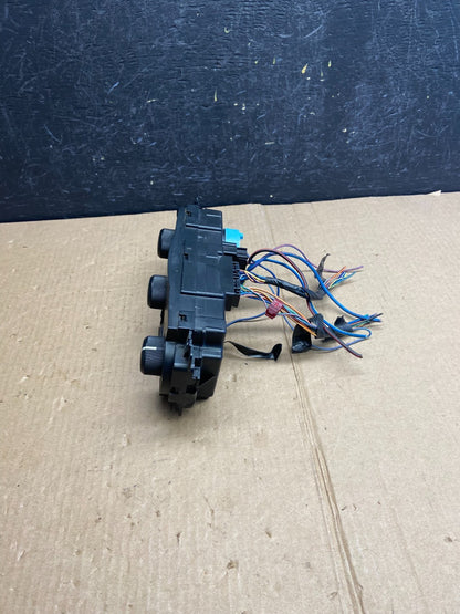 2008 to 2010 Chrysler 300 Temperature Climate Control Switch AE42162