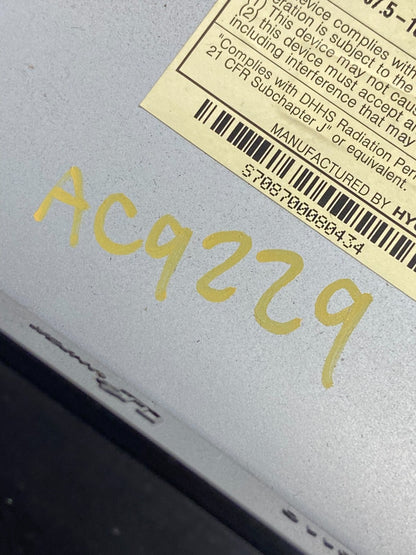 2007 to 2008 Hyundai Veracruz Auto Climate Temp Control Radio Bezel OE AC9229 DG8