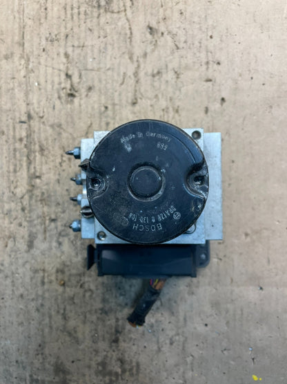 2007 to 2013 BMW X5 E70 ABS Anti-Lock Brake Pump Module OEM T2888 DG5