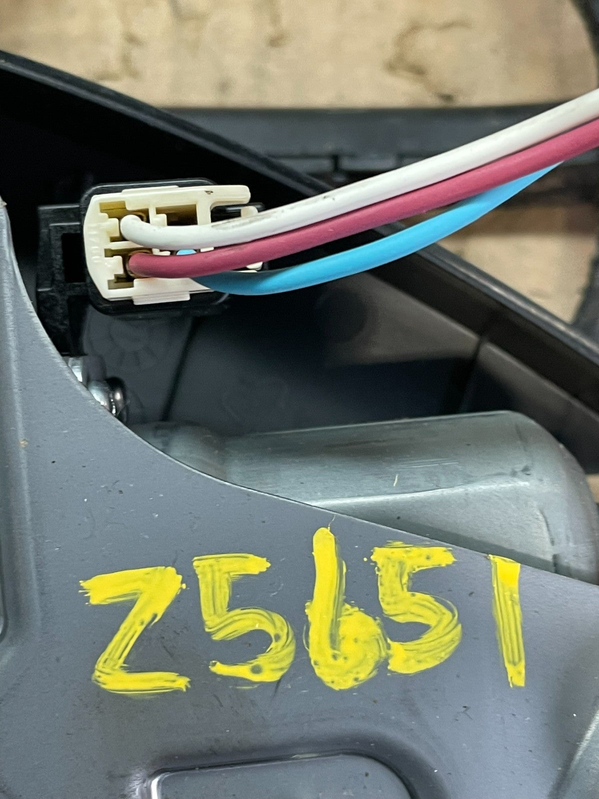 2011-2013 Jeep Grand Cherokee Tailgate Back Door Rear Wiper Motor Wiper Z5651 DG7