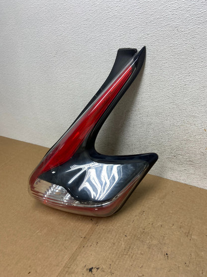 2015 to 2017 Nissan Juke Right Passenger RH Side Tail Light AF9736 DW1