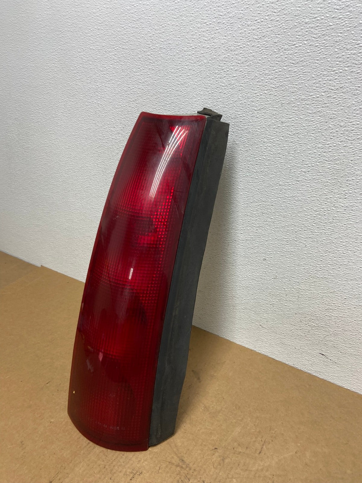 1990-1996 Chevrolet Lumina VAN Right Passenger RH Side Tail Light Oem AC2942 LK1
