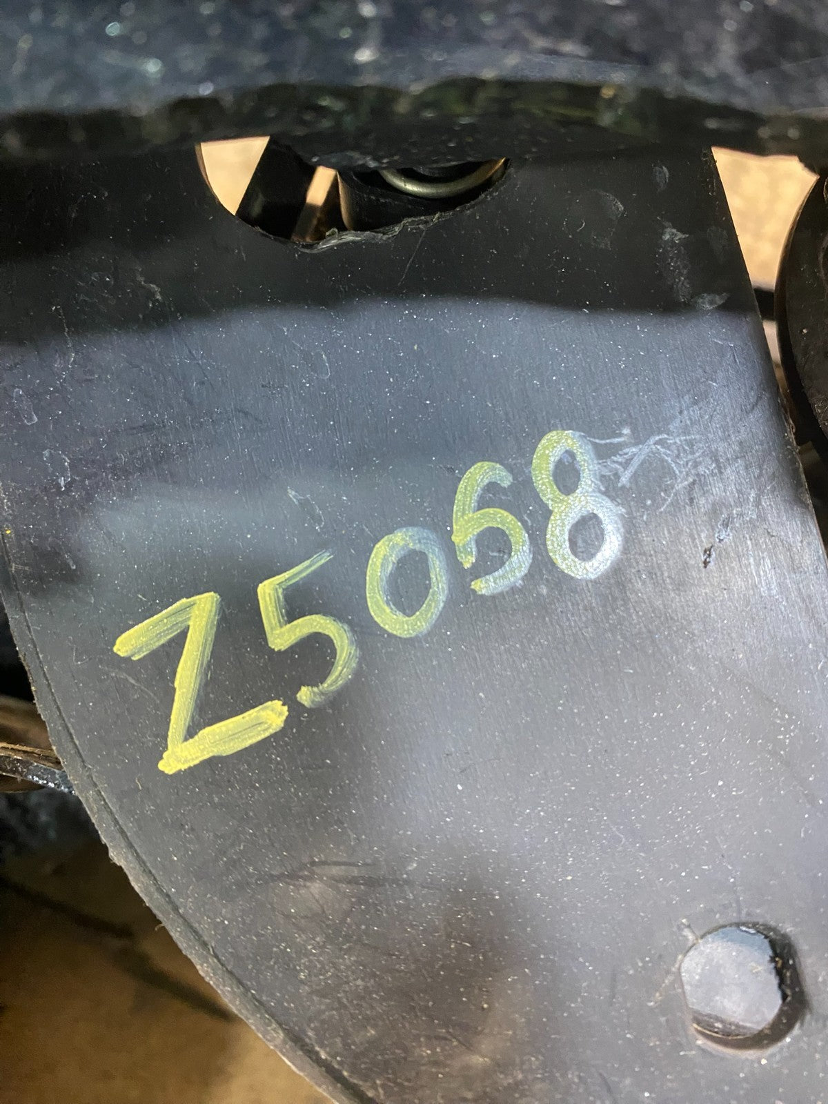 2009 to 2014 Ford Expedition Navigator Rear Windshield Wiper Motor z5068 DG7