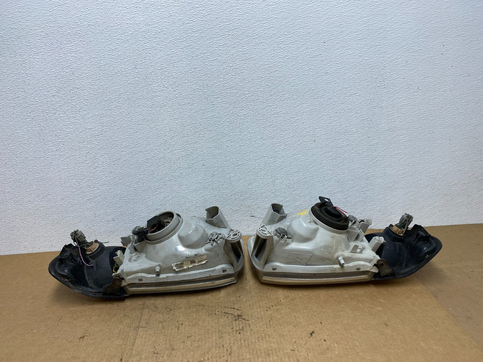 1999-2004 Nissan Pathfinder Left+Right Side Set Halogen Headlights Oem AC3325 DW10
