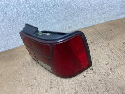 1990 to 1991 Hyundai Excel Right Passenger Side Tail Light AA8538 DG1