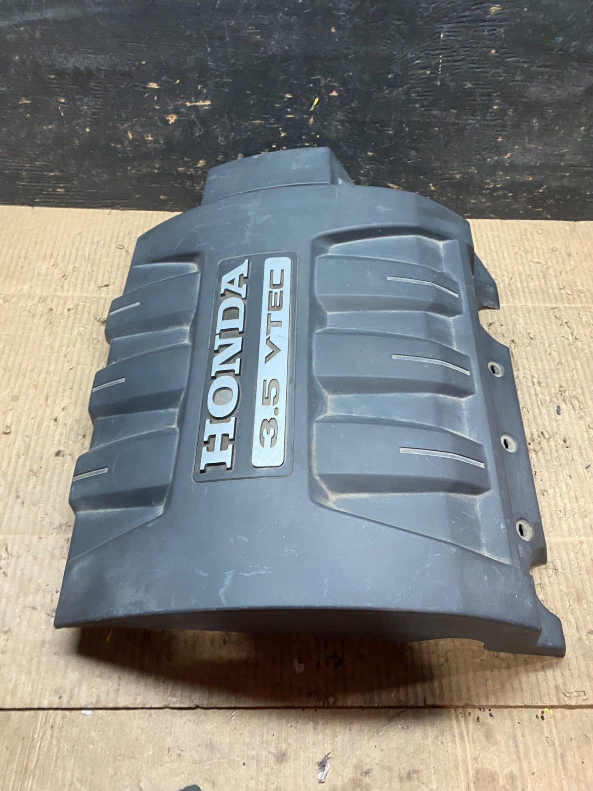 2006 to 2008 Honda Pilot Black Engine Cover 3.5L T9911 DG3