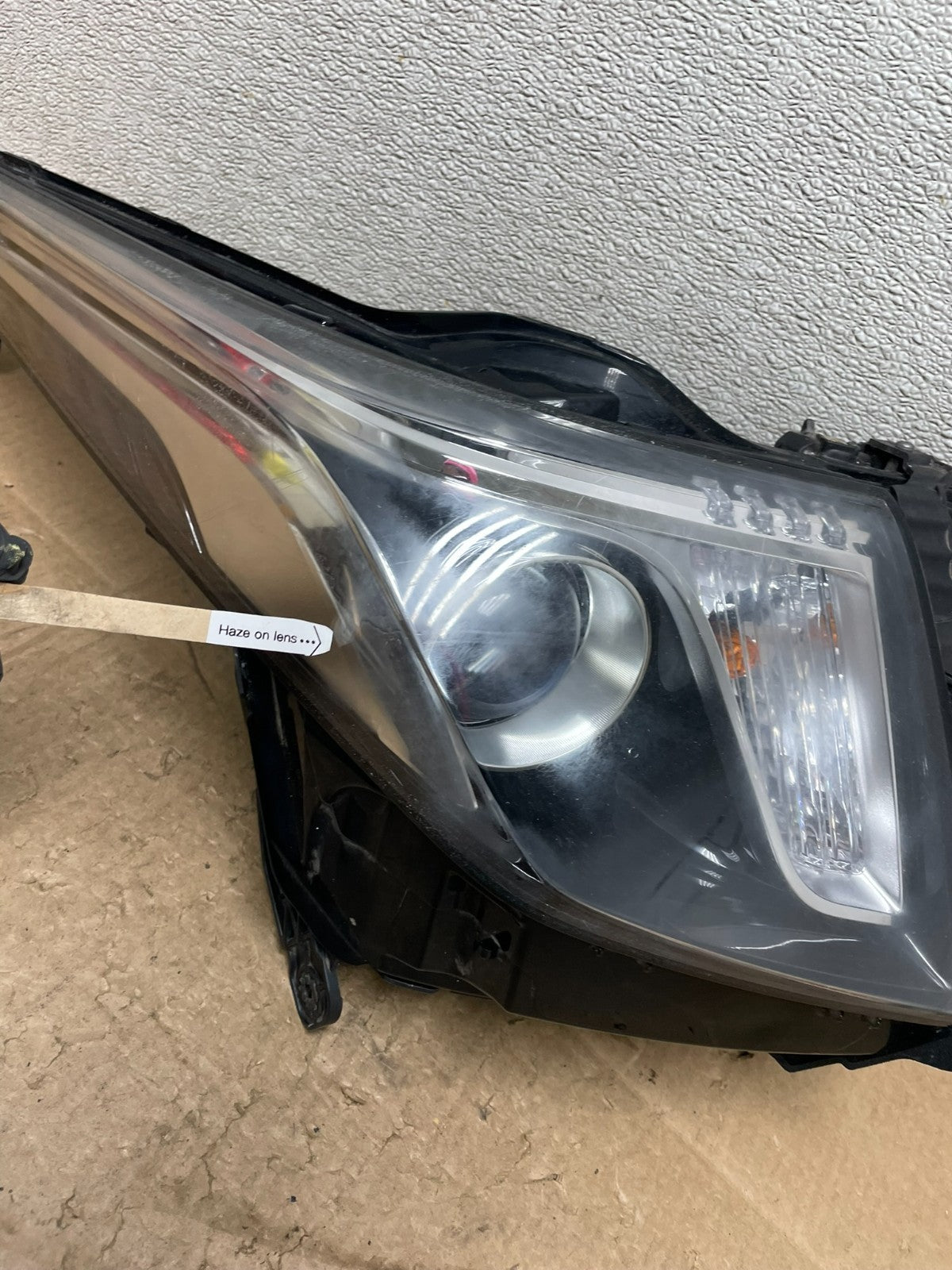 2013 to 2018 Cadillac Ats Left Driver LH Side Halogen Headlight OEM Y8932 DW5