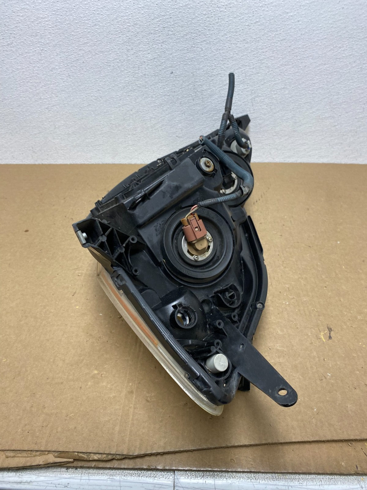 2006 to 2010 Toyota Sienna Right Passenger Rh Side Headlight Halogen AC1343 DW9