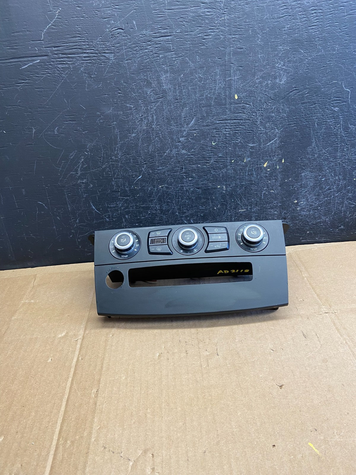 2004-2007 BMW E60 528i 535i Heater Ac Climate Radio Stereo Control AD2118 DG0
