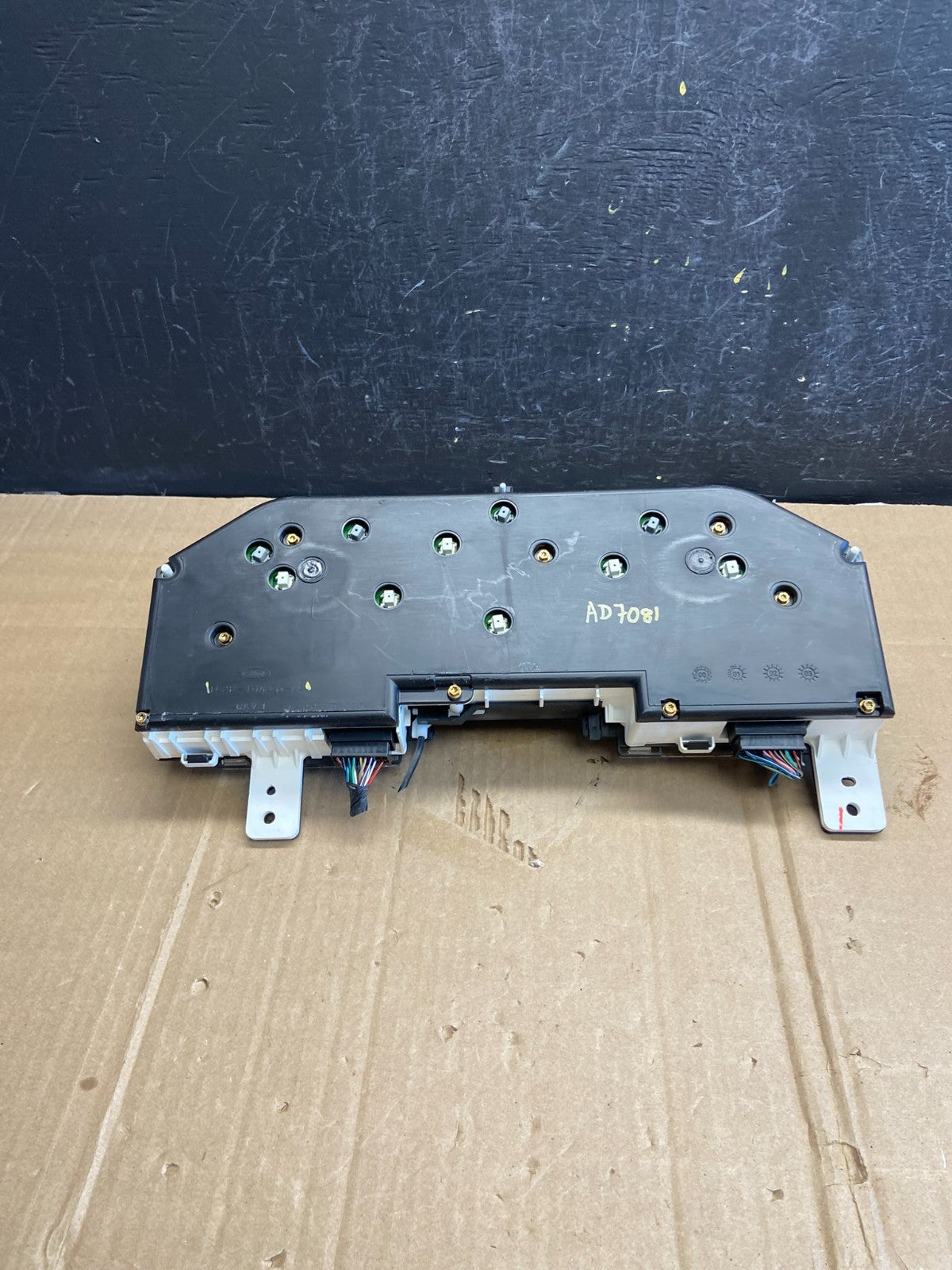 2002 Ford Explorer Speedometer Cluster Gauge ad7081 DG5