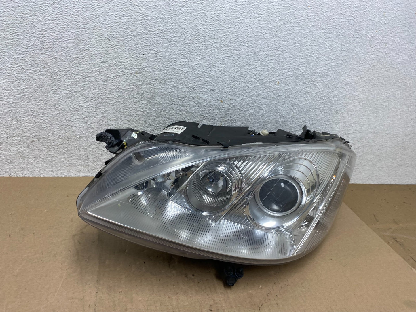 Xenon HID 2007 to 2009 Mercedes S-Class Left Driver LH Headlight AE6697 DW2