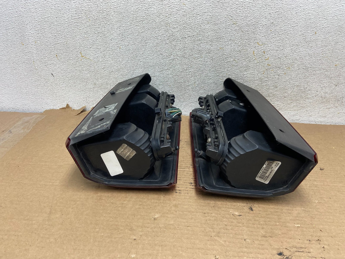2007 - 2011 Dodge Nitro Left+Right Side Tail Lights AH4074 DW7