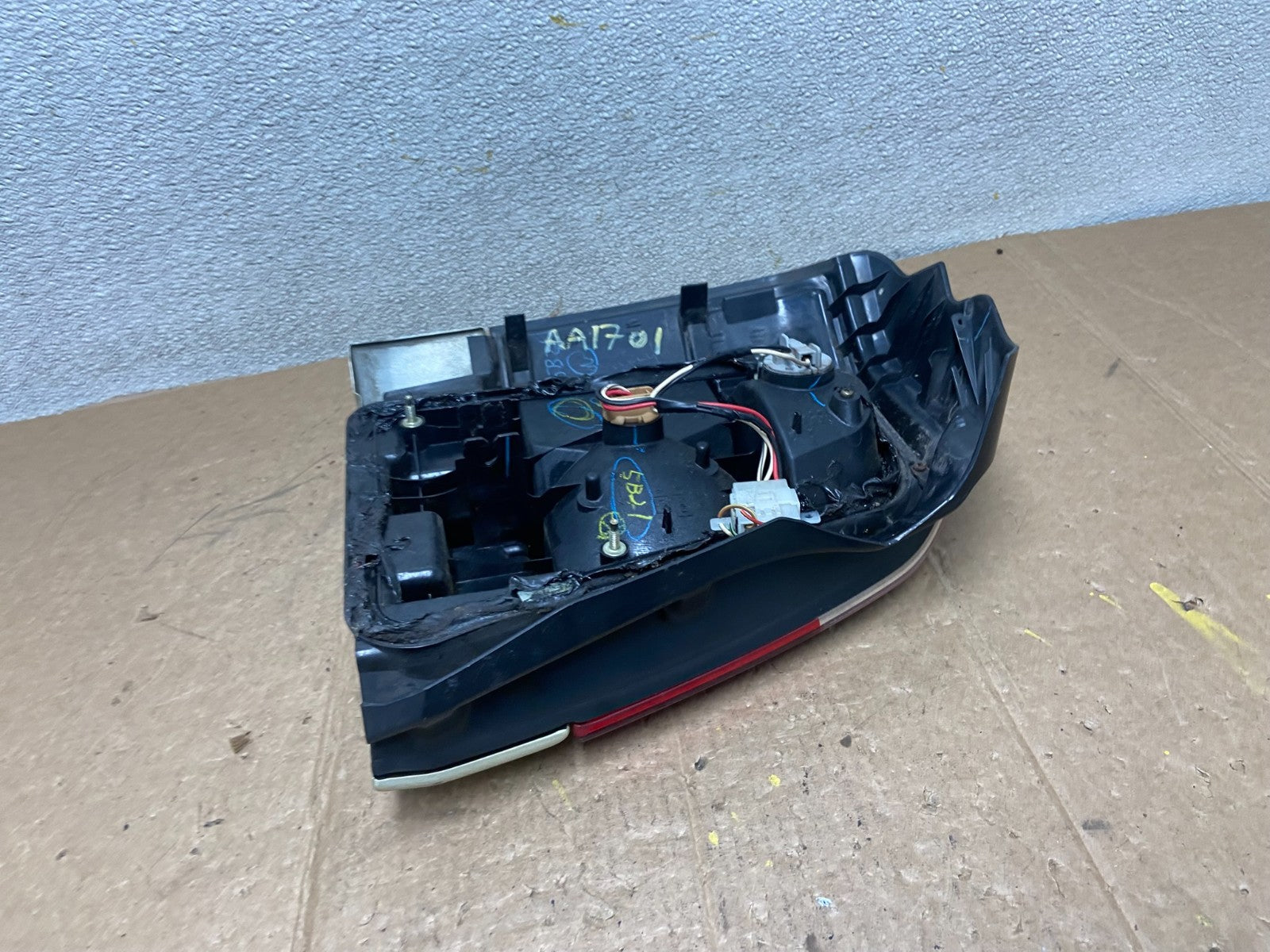 2001 2002 Subaru Forester Right RH Side Tail Light Oem AA1701 PS5