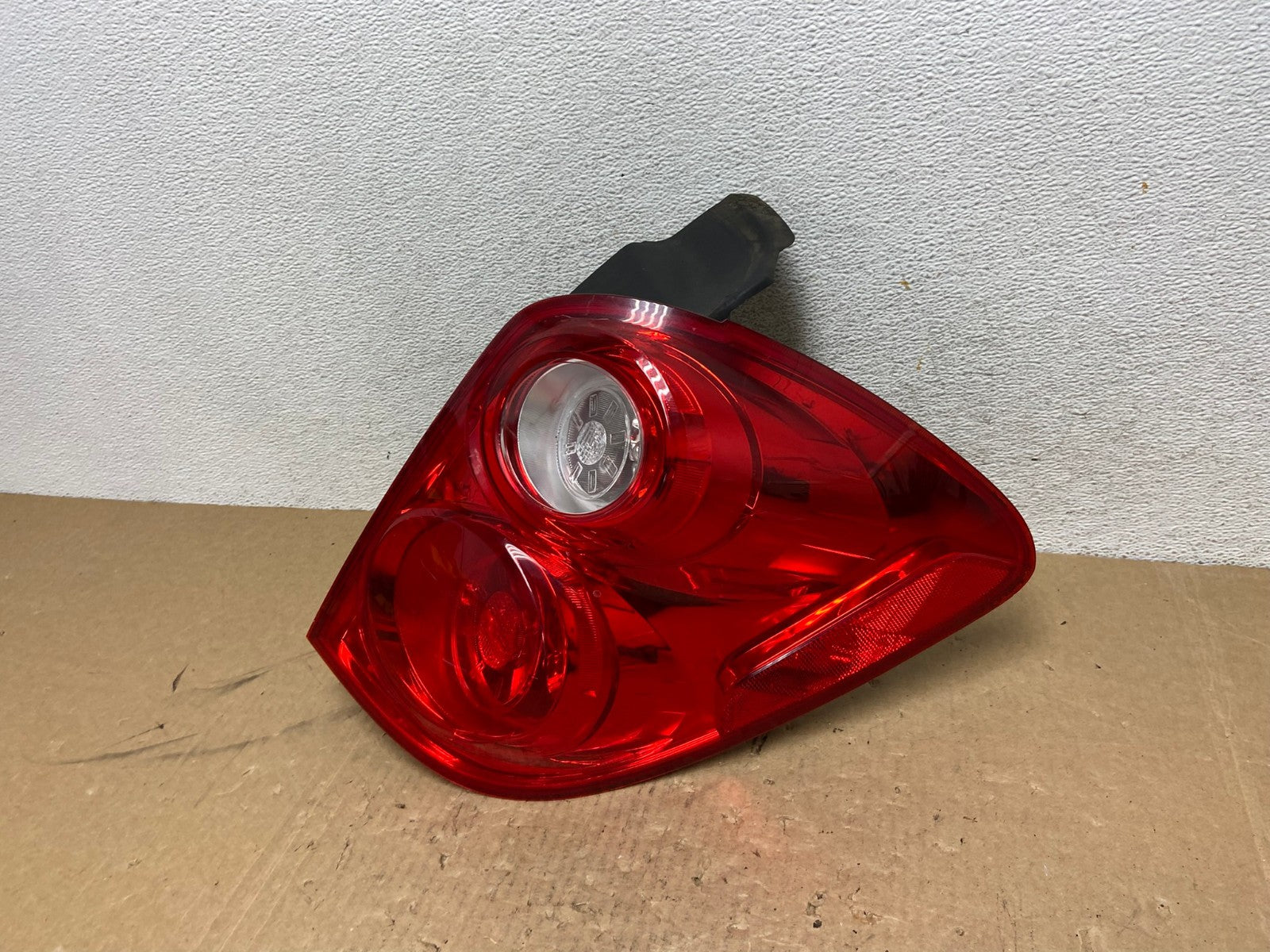 2010 to 2015 Chevrolet Equinox Right Passenger Rh Side Tail Light AG0560 LK1
