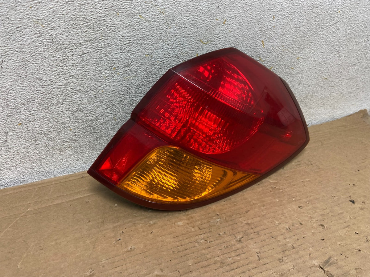 2005 2006 2007 Subaru Outback Right Passenger Side Tail Light AH8864 DG1