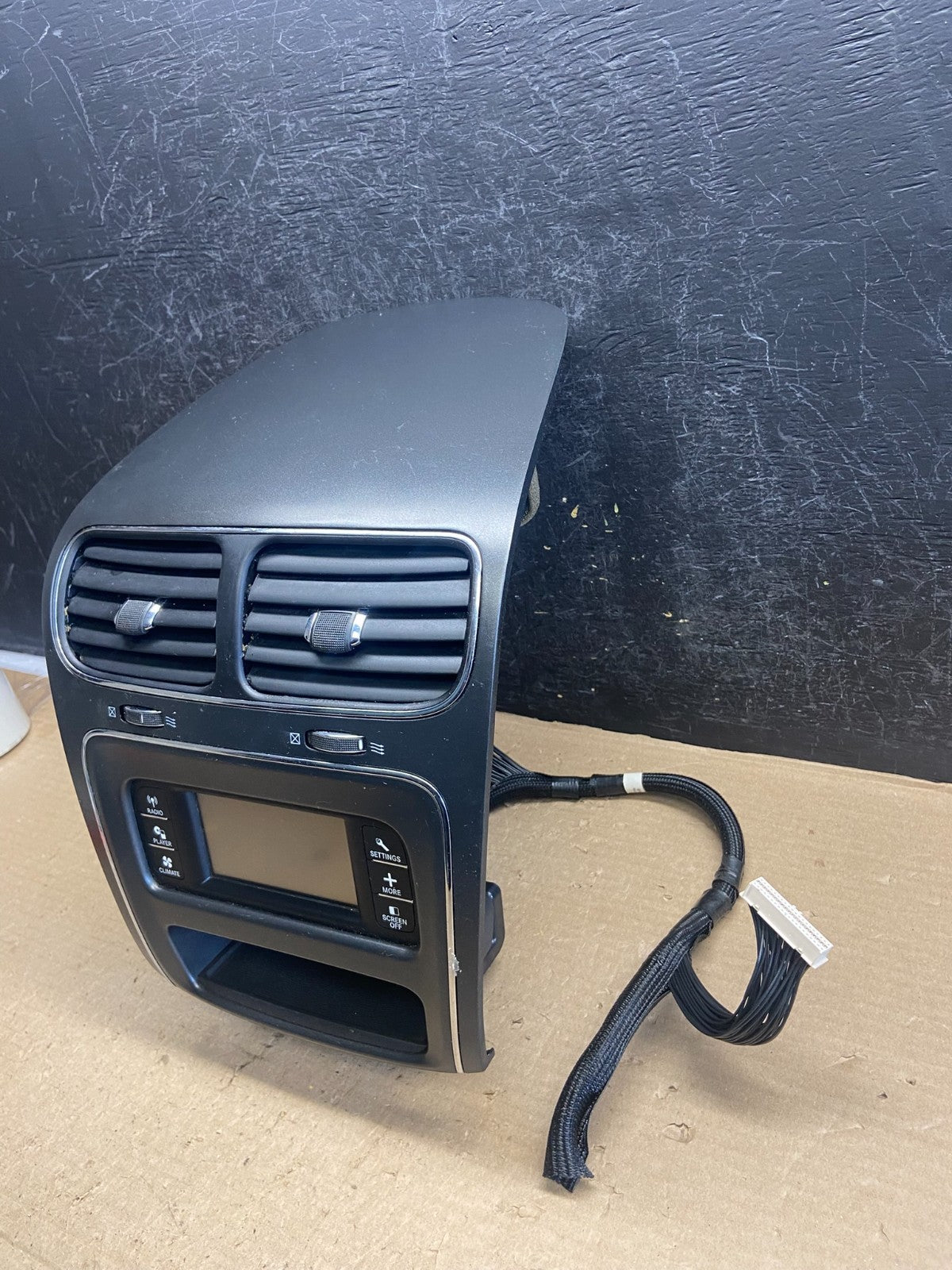 2011-2019 Dodge Journey 4.3 Radio AM FM AH5344 DG3