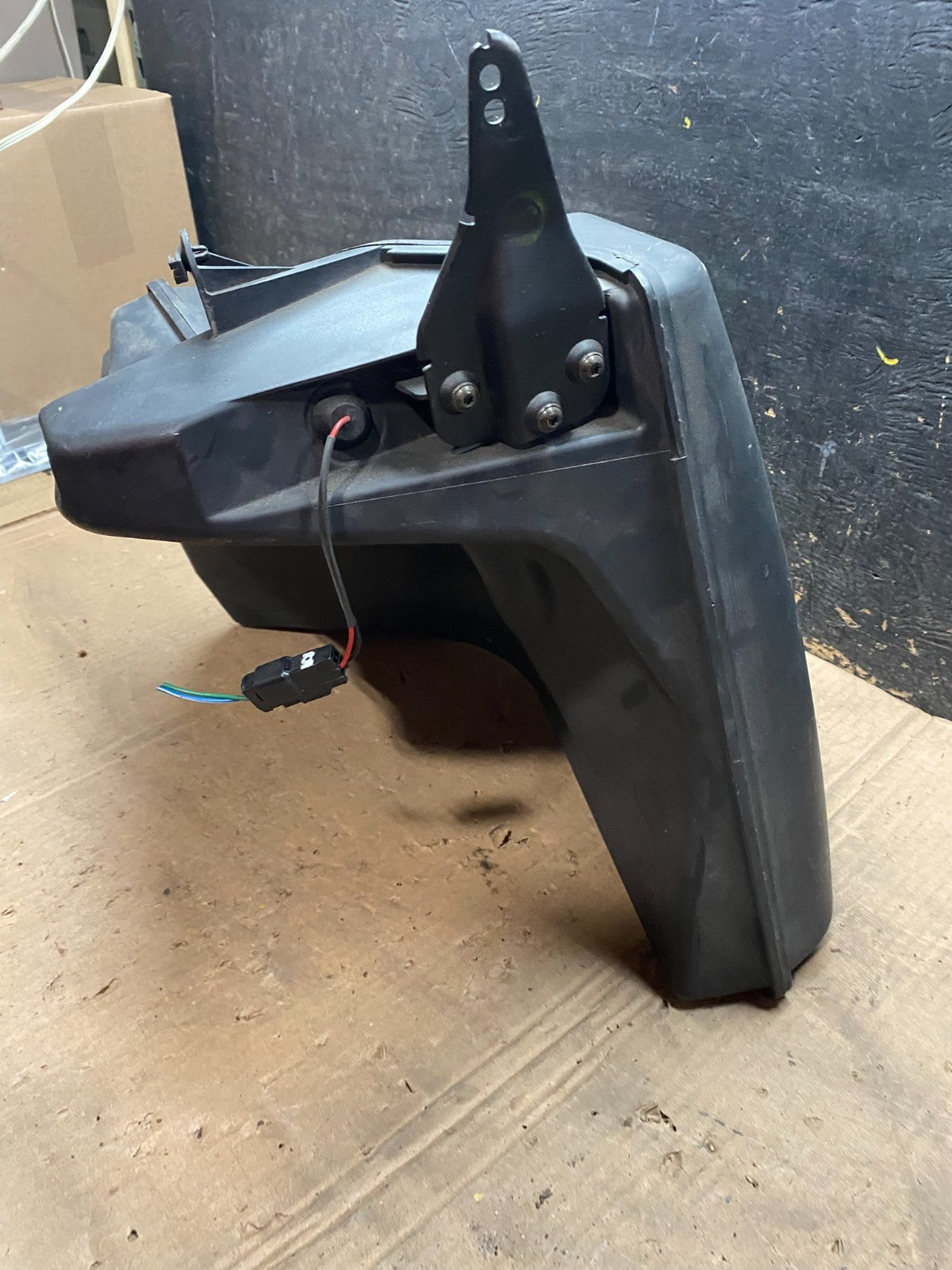 2004 Mitsubishi Lancer Infinity Subwoofer Speaker OEM W2419 PS11