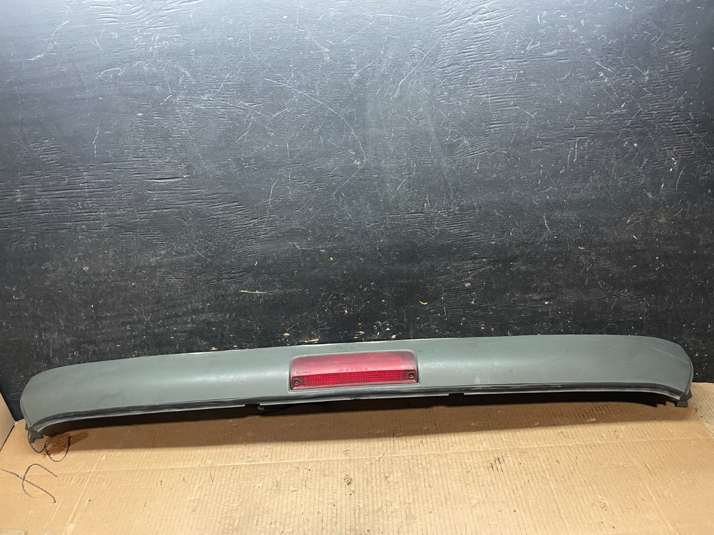 1996 to 2002 Chevrolet Express 3rd Third Brake Light Trim Spoiler Y1912 DG0