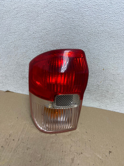 2001 2002 2003 Toyota Rav4 Left Driver LH Side Tail Light AG6961 LK0