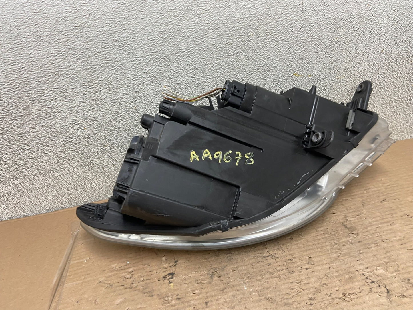 2009 - 2012 Volkswagen CC Left Driver Lh Side Headlight Halogen Oem AA9678 DW7