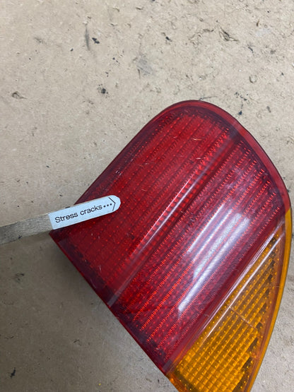 1998 to 2002 Chevrolet Prizm Right Passenger Side Inner Tail Light OEM P6497 DW6