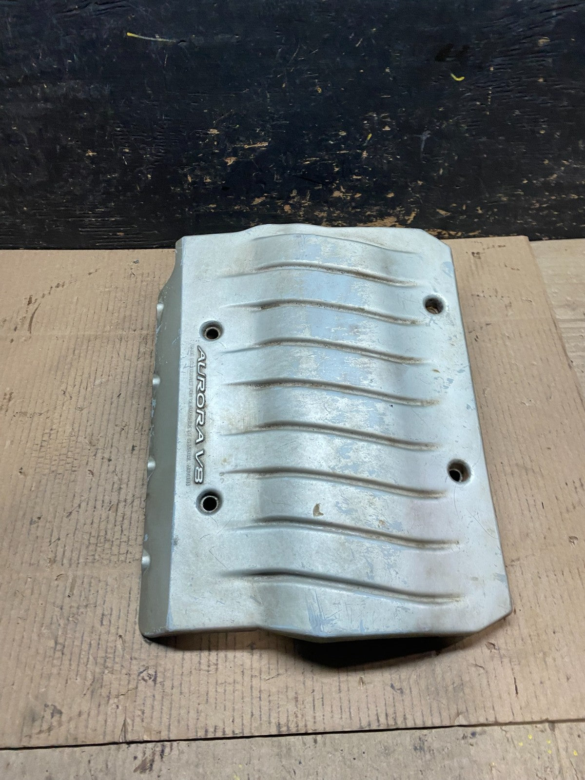 1998 to 2002 Oldsmobile Intrigue Aurora Engine Cover 3.5L W5603 DG2