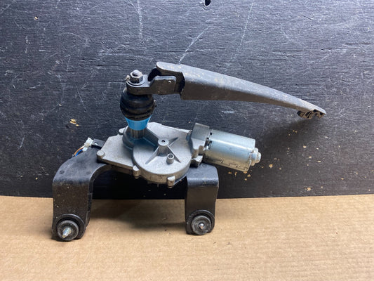 2010 - 2015 Hyundai Tucson Rear Glass Windshield Wiper Motor AA0660 DG0