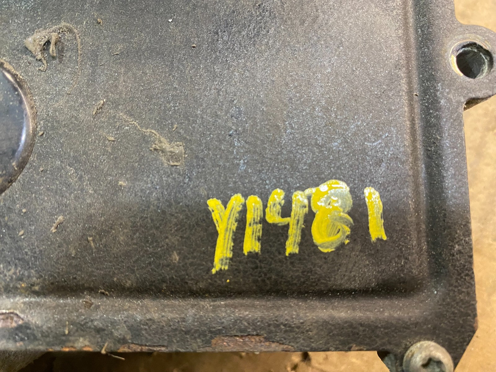 1993 to 1995 Chrysler Voyager 4686914 tcm transmission computer Y1481 PS5
