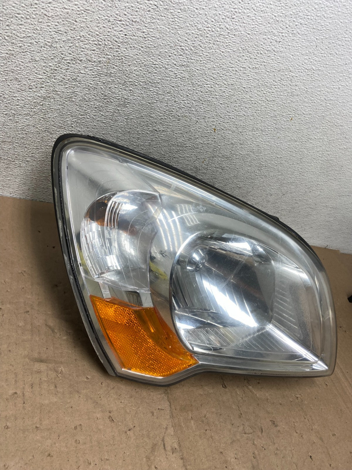 2007 to 2010 Kia Sportage Right Passenger RH Halogen Headlight AG4947 DW2