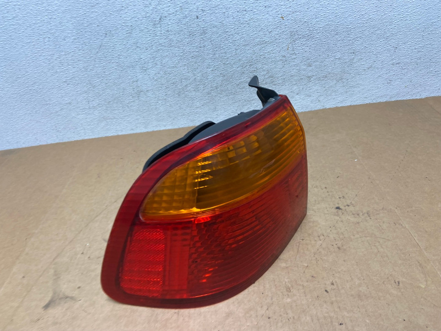 1999 2000 Honda Civic Sedan Left Side Tail Light AE3142 LK2