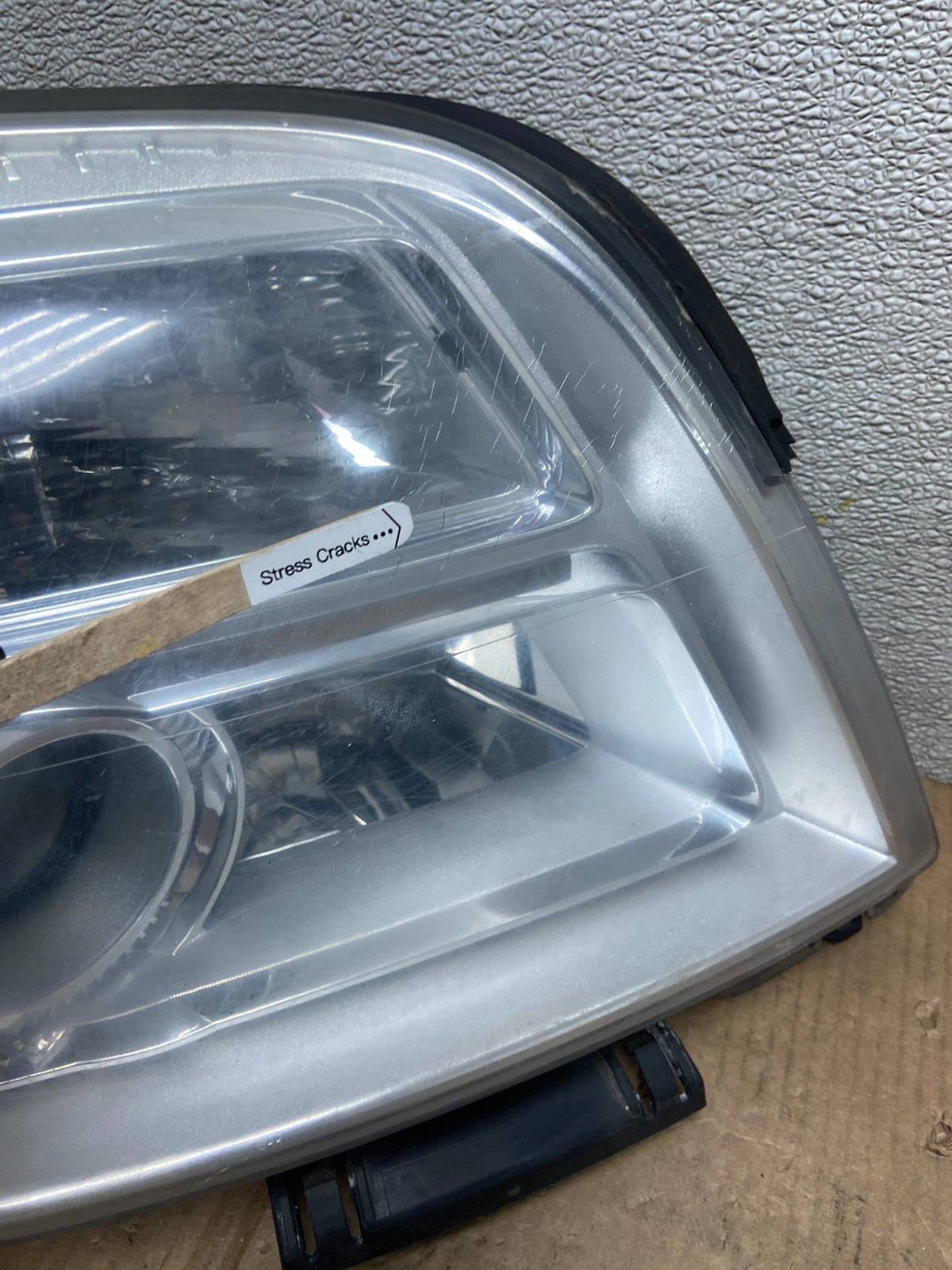 2010 to 2015 GMC Terrain Halogen Passenger Right Rh Side Headlight Oem AA6305 DW4