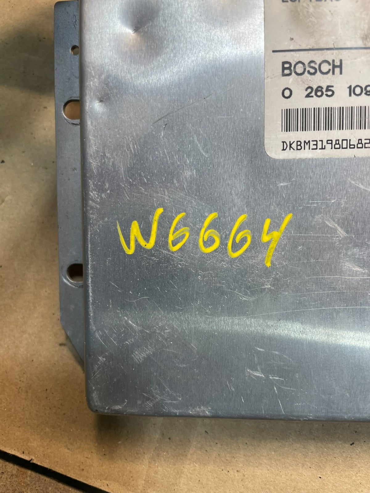 1998 - 2000 Mercedes R129 SL500 S500 ECU ECM Engine Control Module OEM W6664 DG4