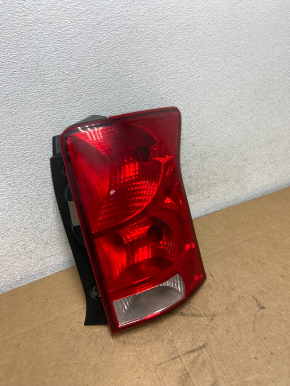2007 to 2009 Suzuki XL-7 Vitara Right Passenger Rh Side Tail Light AD6196 LK2