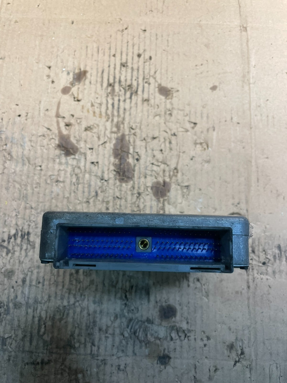 1998 1999 Ford E350 Van 4.2L Engine Control Module Unit ECU v2072 DG1