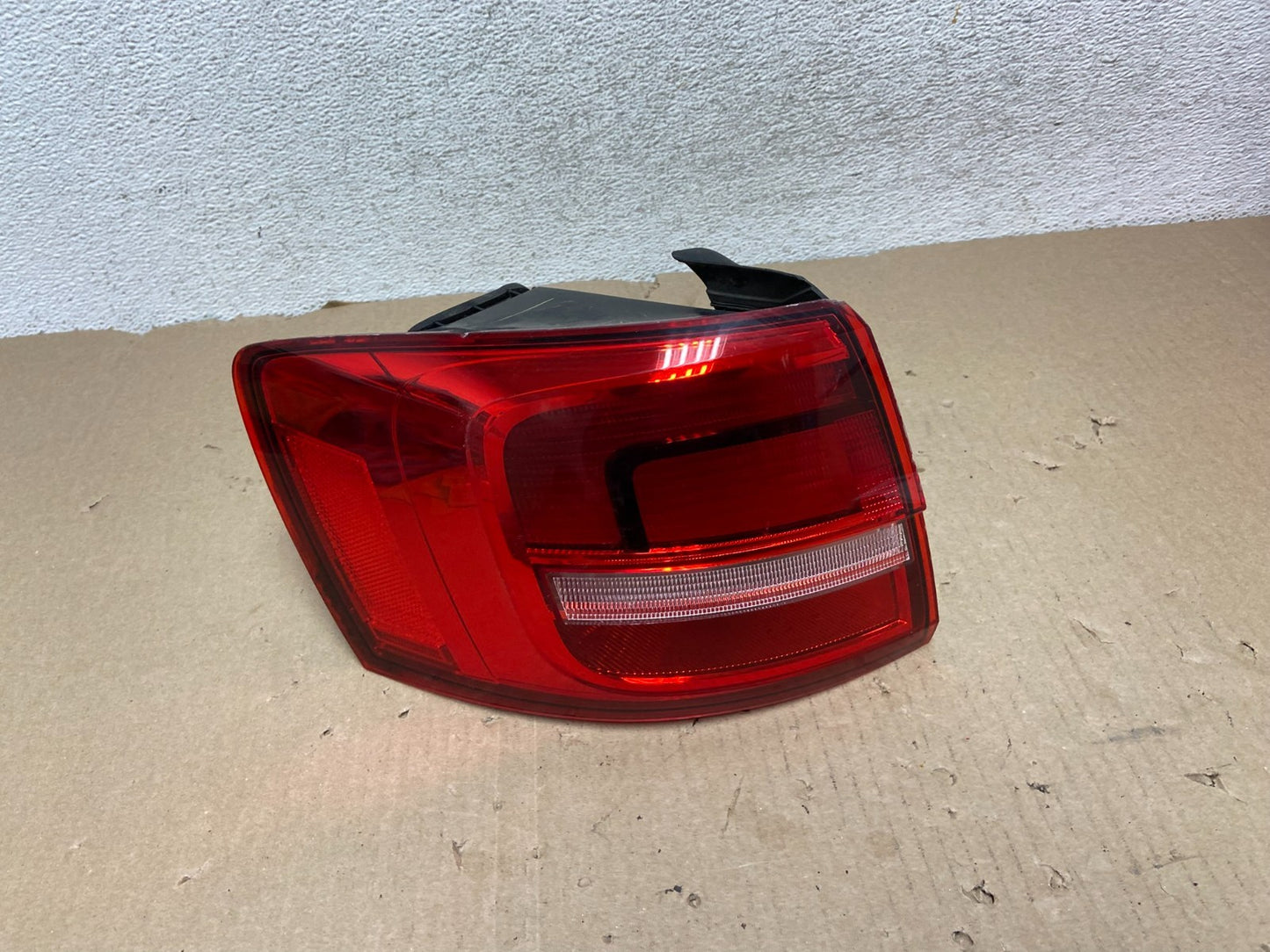 2015 to 2018 Volkswagen Jetta Left LH Side Tail Light AG6888 DW0