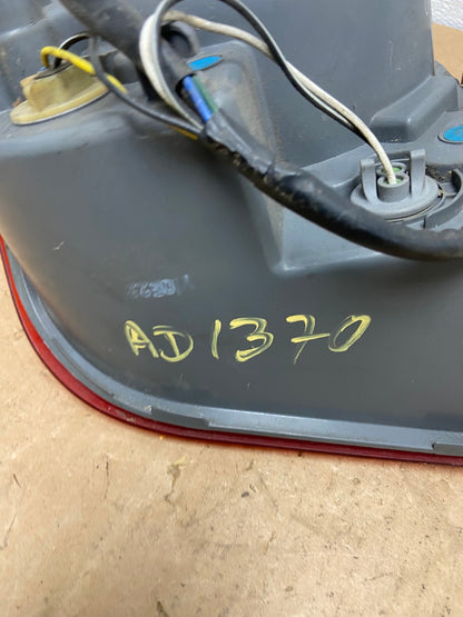 2011 2012 2013 2014 Chevrolet Cruze Right Passinger RH Side Tail Light AD1370 LK6