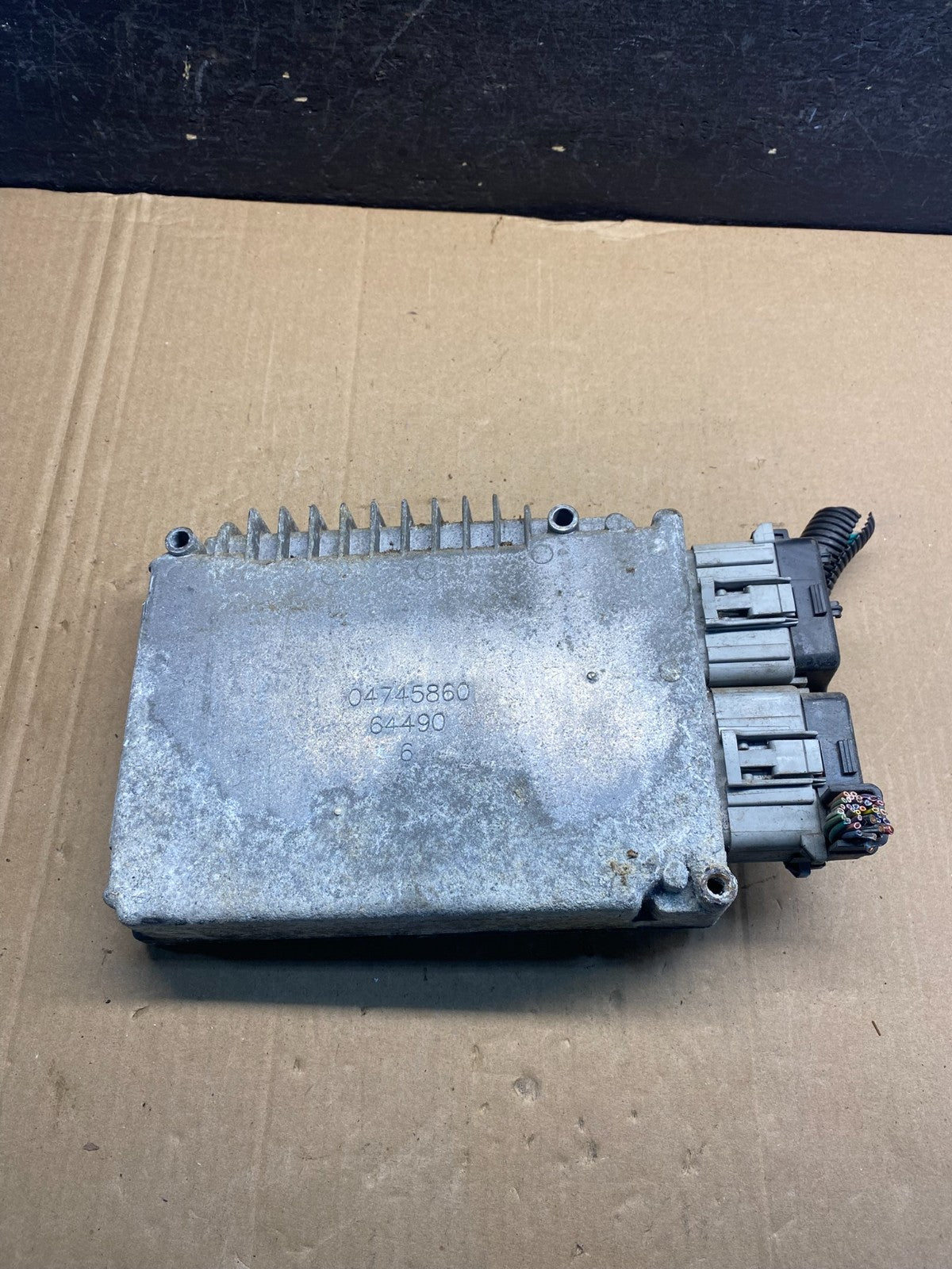 1999 Chrysler 300M Intrepid Concorde 3.5L Engine Control P04606840AQ AE7540 DW0